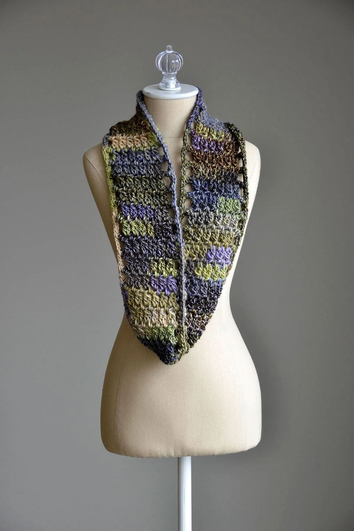 Rambling Crochet Cowl